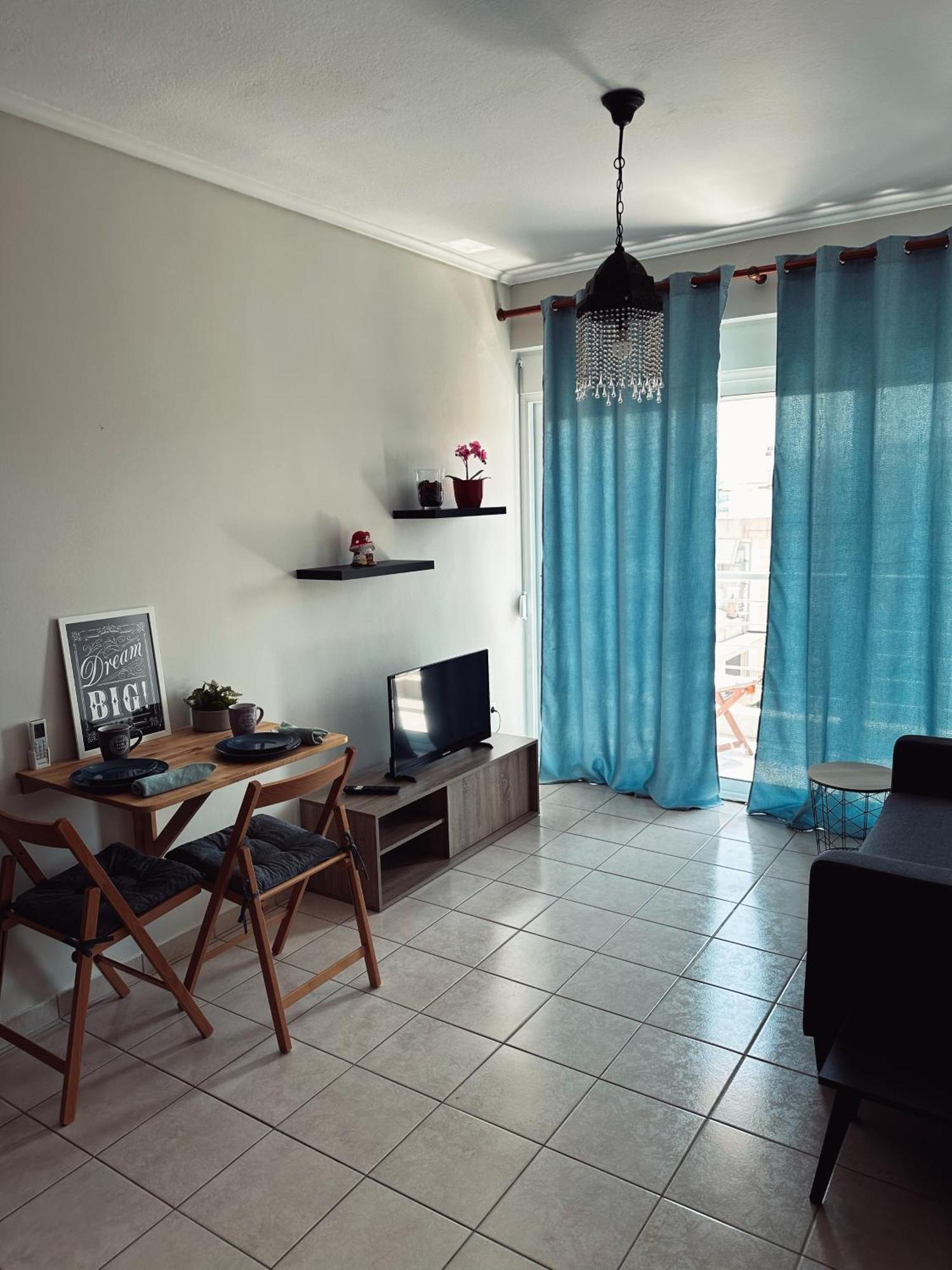 Homely Flat Near Airport سالونيك المظهر الخارجي الصورة