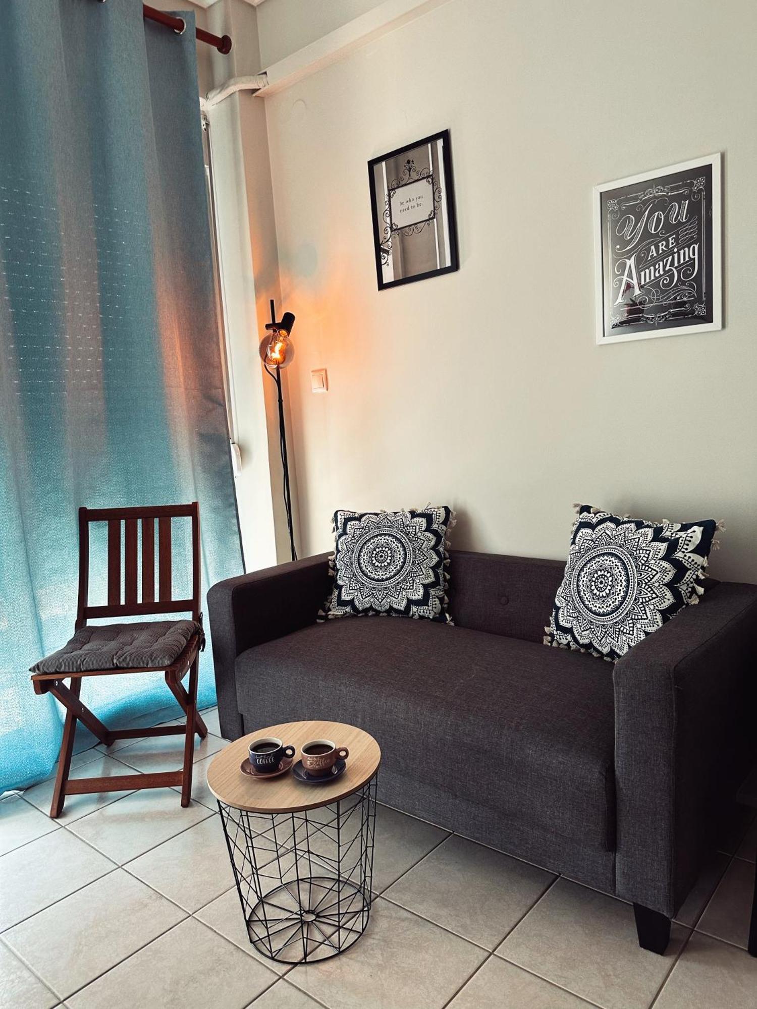 Homely Flat Near Airport سالونيك المظهر الخارجي الصورة